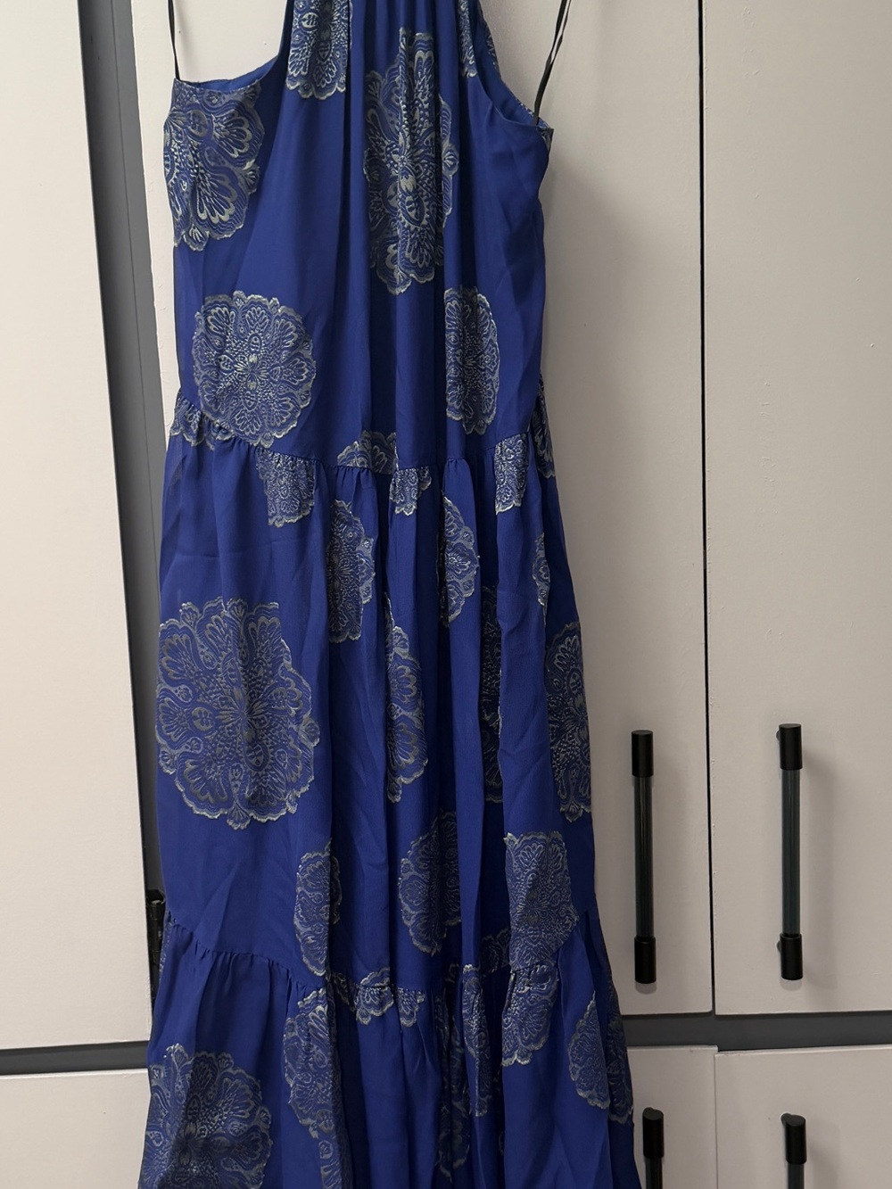 Trina Turk silk blend halter maxi dress blue metallic medallion size small NWT